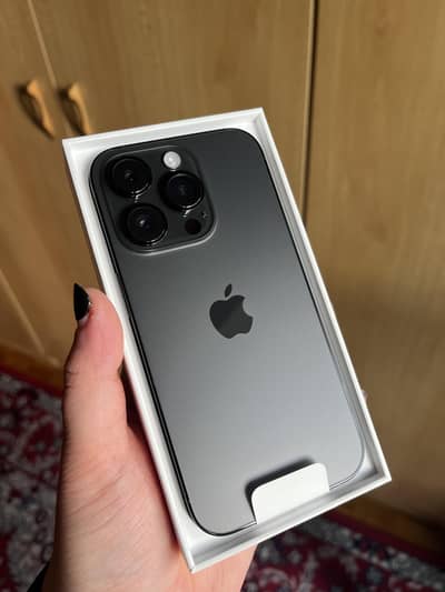 Iphone 14 pro  with box