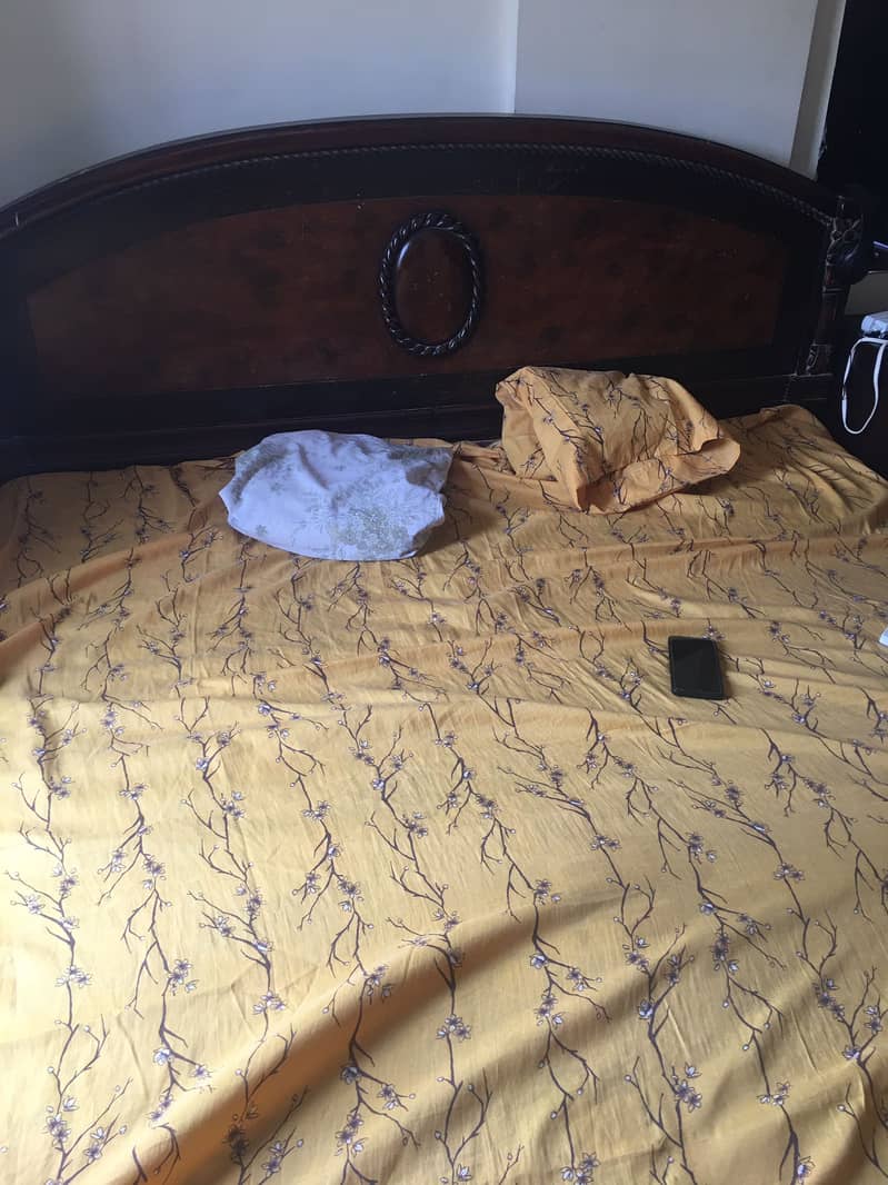 King Size bed set 0