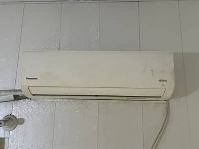 Panasonic 1 ton ac bickul okay hai 03207344893