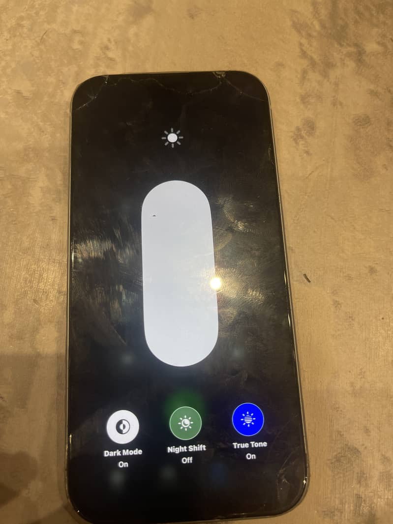 iPhone 15 jv 6