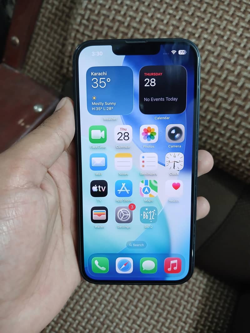 Apple iPhone 13 2