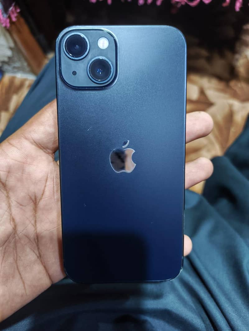 Apple iPhone 13 0