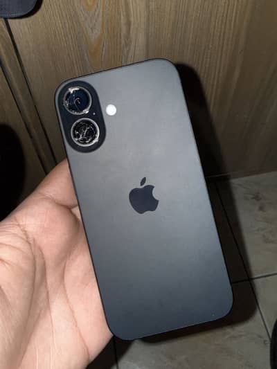 Apple iPhone 16