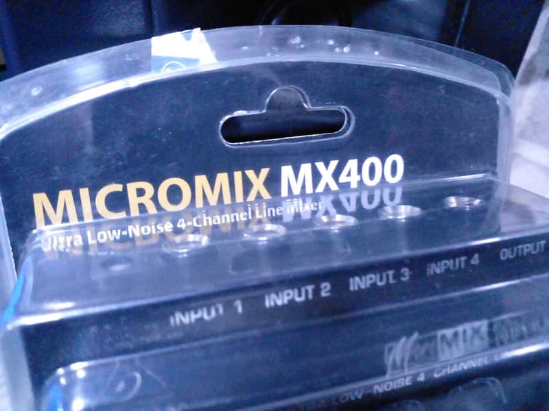 Behringer Micromix MX-400 1
