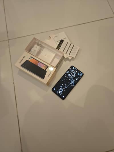 Samsung Mobile A32 6/128 Rs 32,000