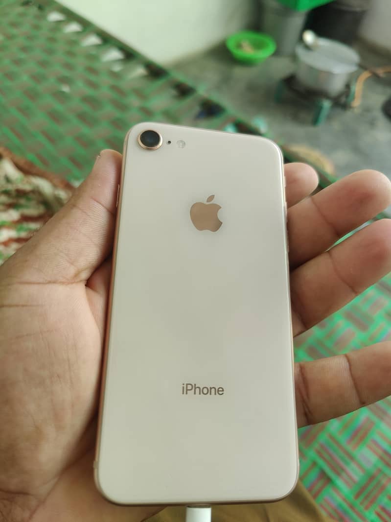Apple iPhone 8 2