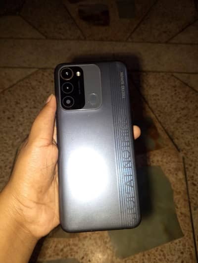 Tecno Spark 8C
