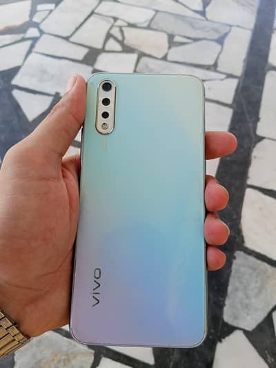 Vivo S1