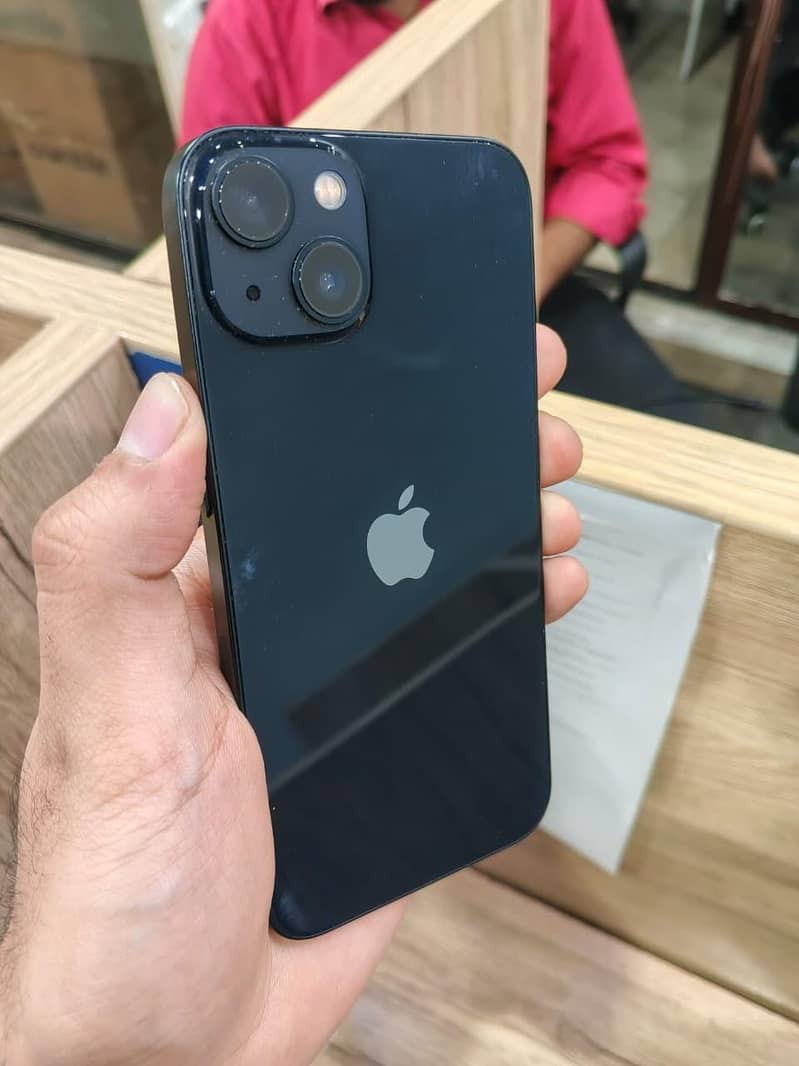 Apple iPhone 13 3