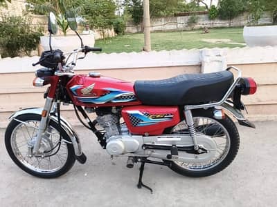 Honda 125 24 model for sell lush condition