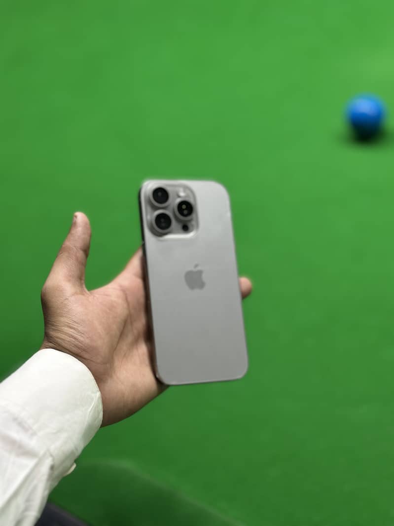 Iphone  16 pro 2