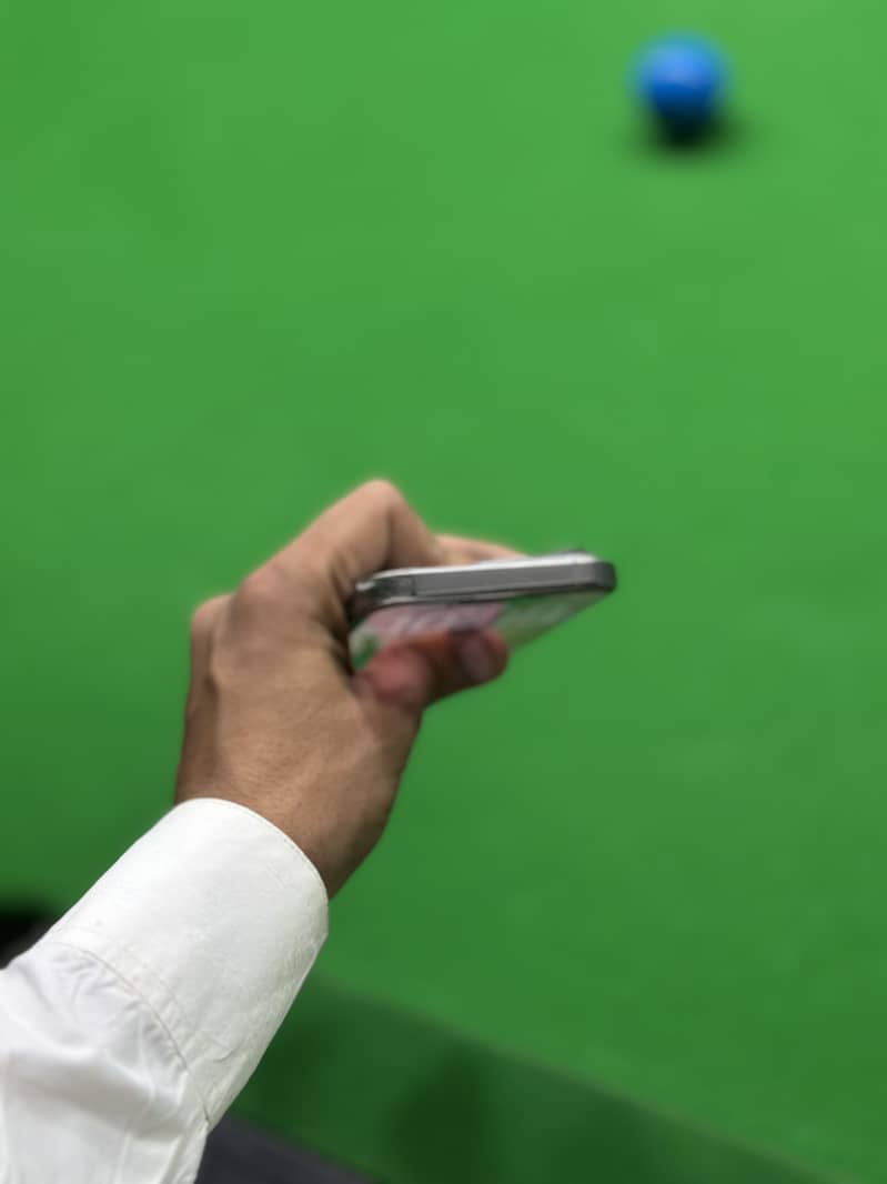 Iphone  16 pro 5