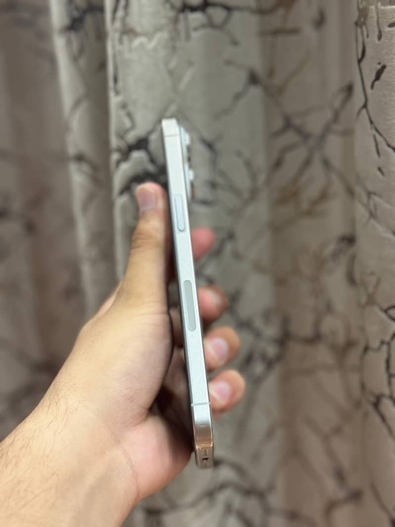 Iphone 15 pro max sim time 2