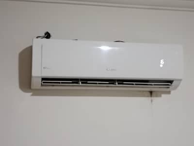 Brand New inverter Ac working conditions fully good cooling