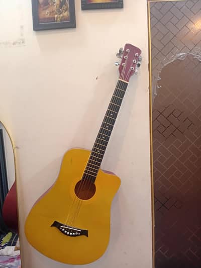 GUITAR URGENT FOR SELL