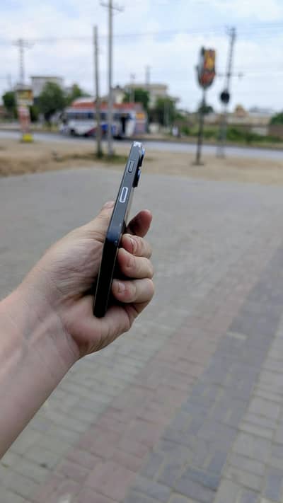 i phone 13 Non PTA  JV