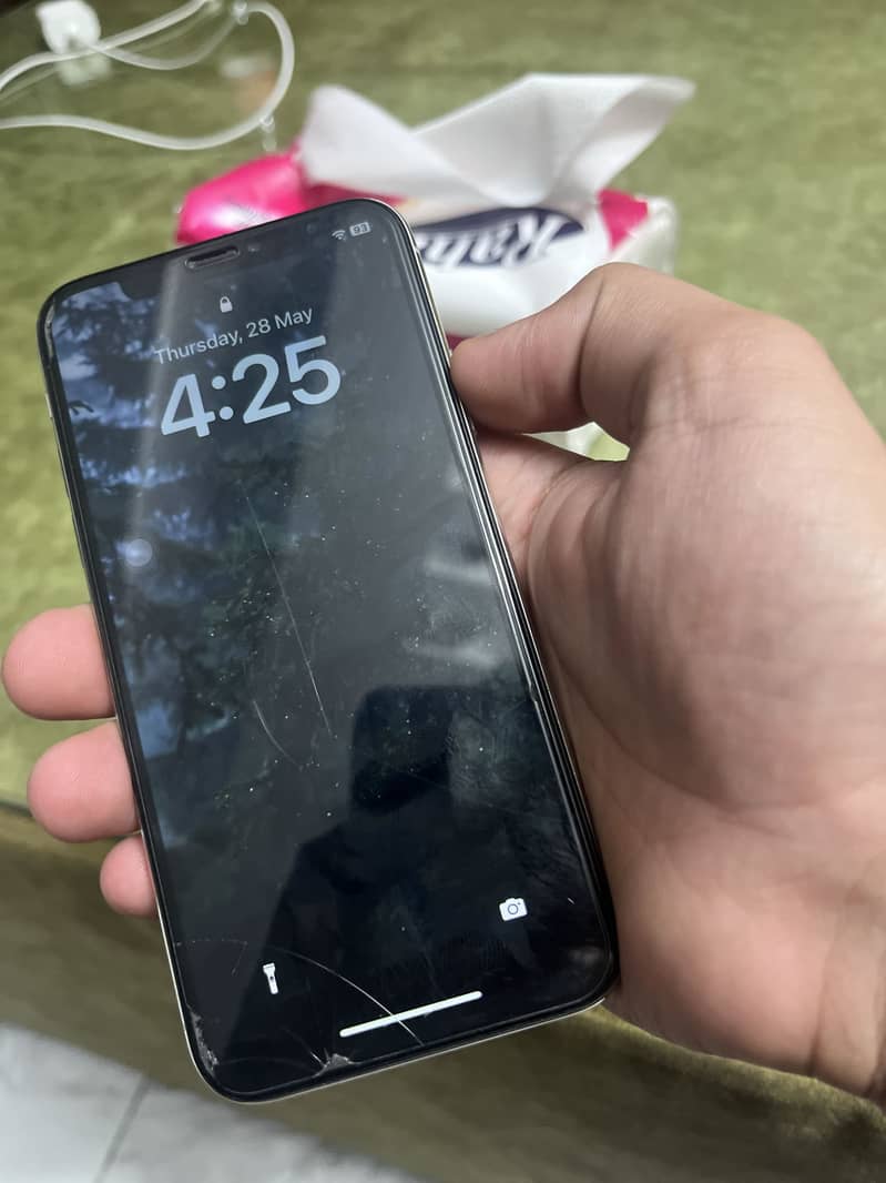 Apple iPhone X 2