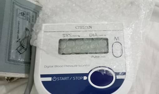 Brand New Box Packed Citizen CH-452 Digital Blood Pressure Monitor