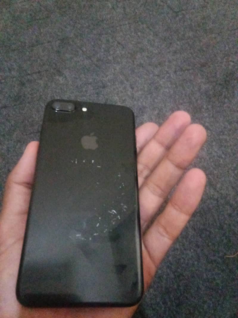 Apple iPhone 7 Plus 0