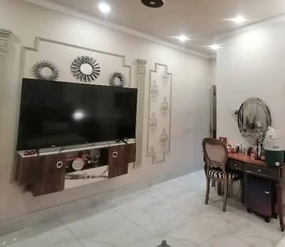 A Lower Portion Of 10 Marla In Allama Iqbal Town - Raza Block Lahore For Rent