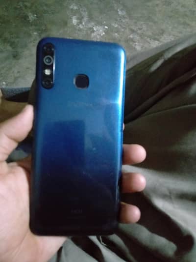 Infinix Hot 8