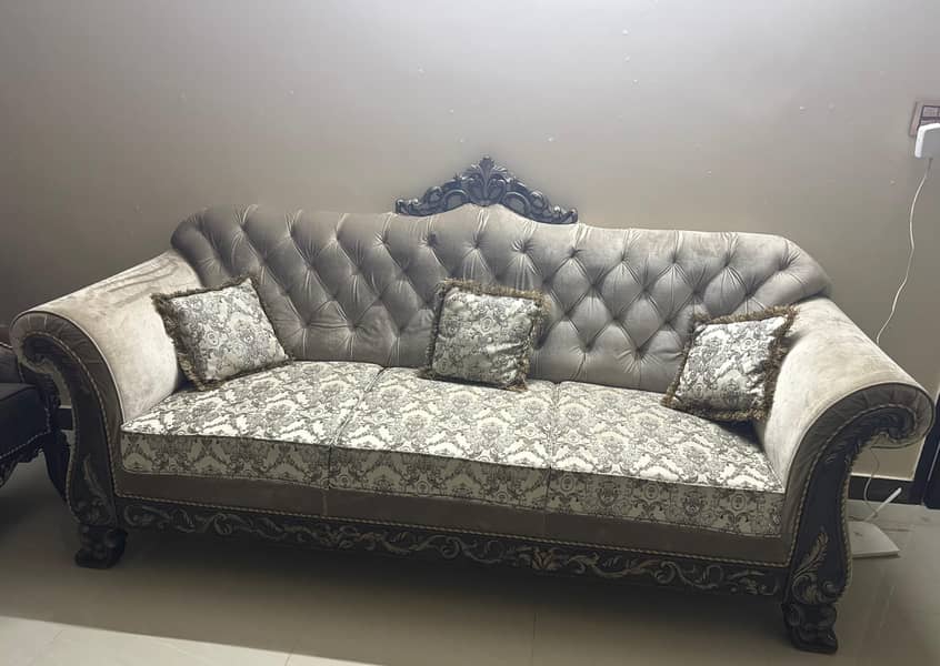 Sofa set 0