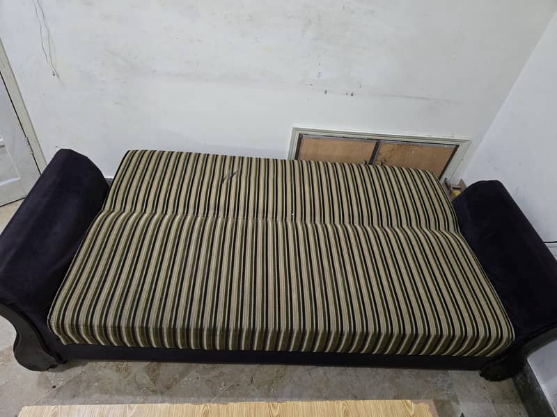 Cofee table, sofa cumbed 3