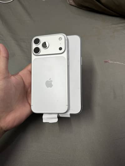 iPhone 17 Pro Max 256gb Apple Lock