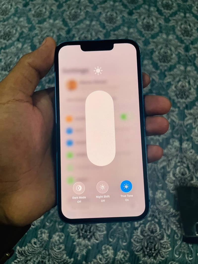 Apple iPhone 13 3