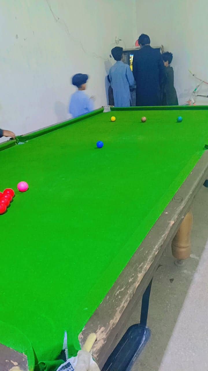 snooker table 5/10 1