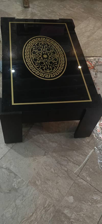 Table in New Condition for living room