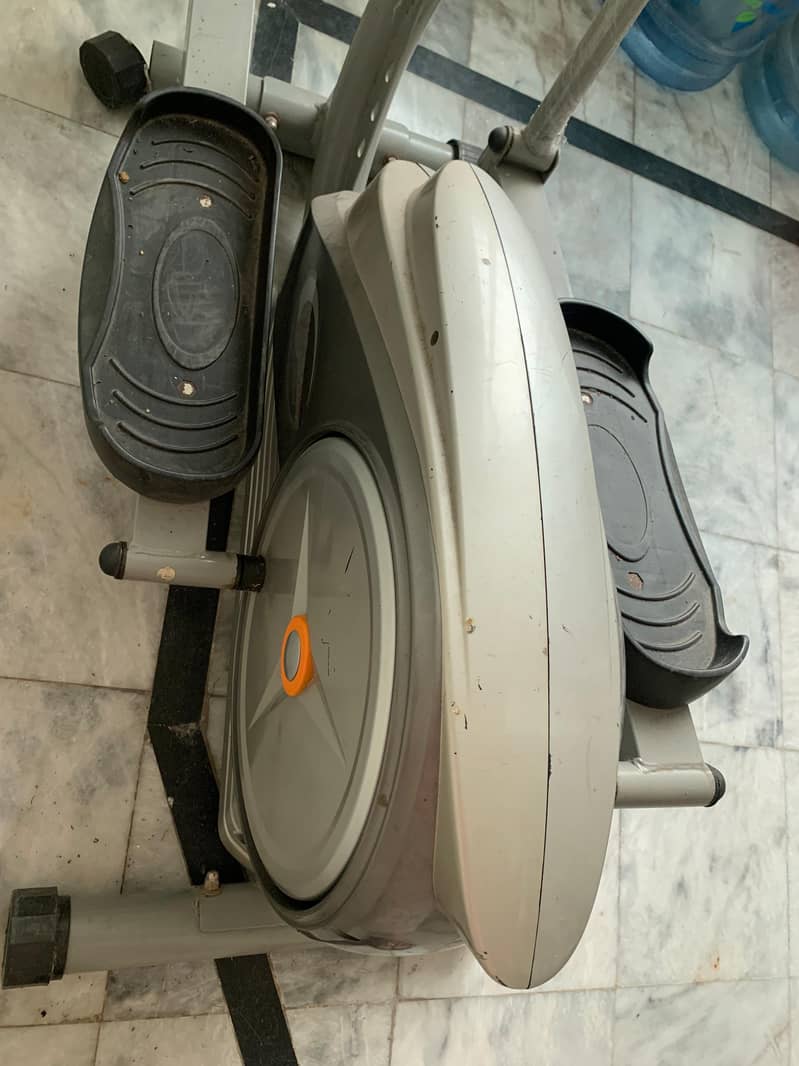 Exercise Cycle, barely used 5