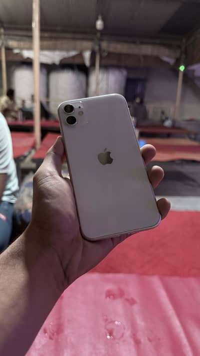 Apple iPhone 11