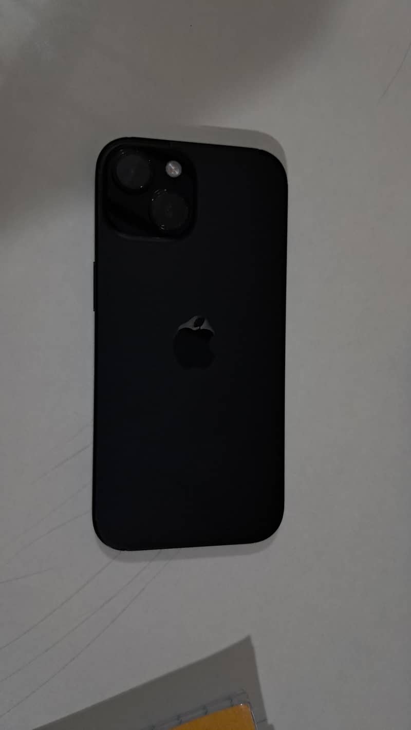 Apple iPhone 15 2