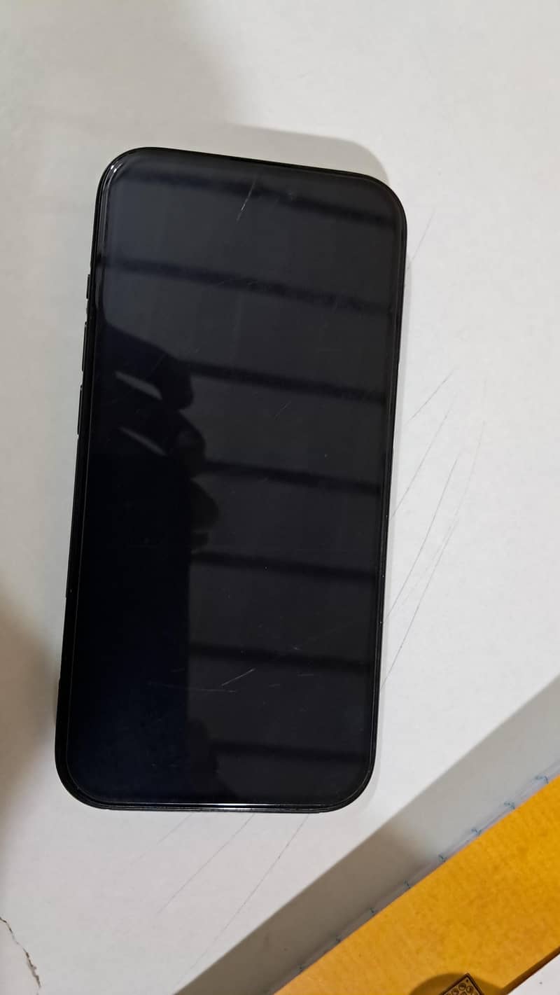 Apple iPhone 15 3