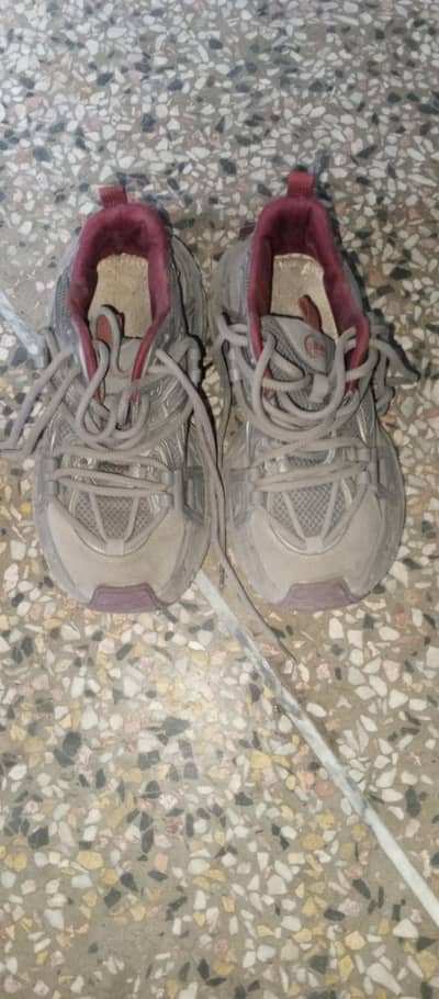 shose