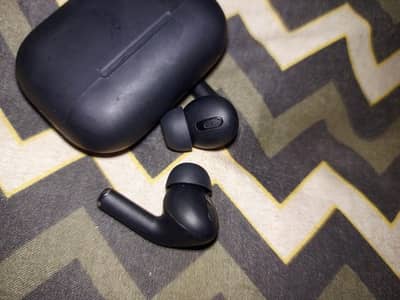 ear buds