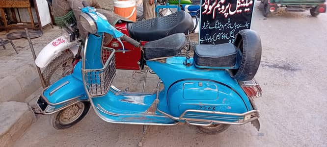 Vespa Scoter