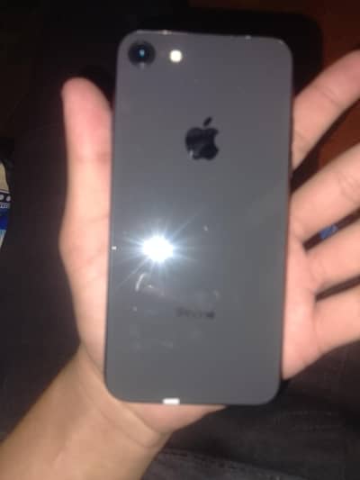 Apple iPhone 8