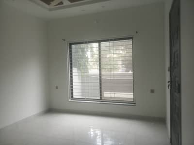 10 MARLA SINGLE STORY HOUSE AVAILABLE FOR RENT