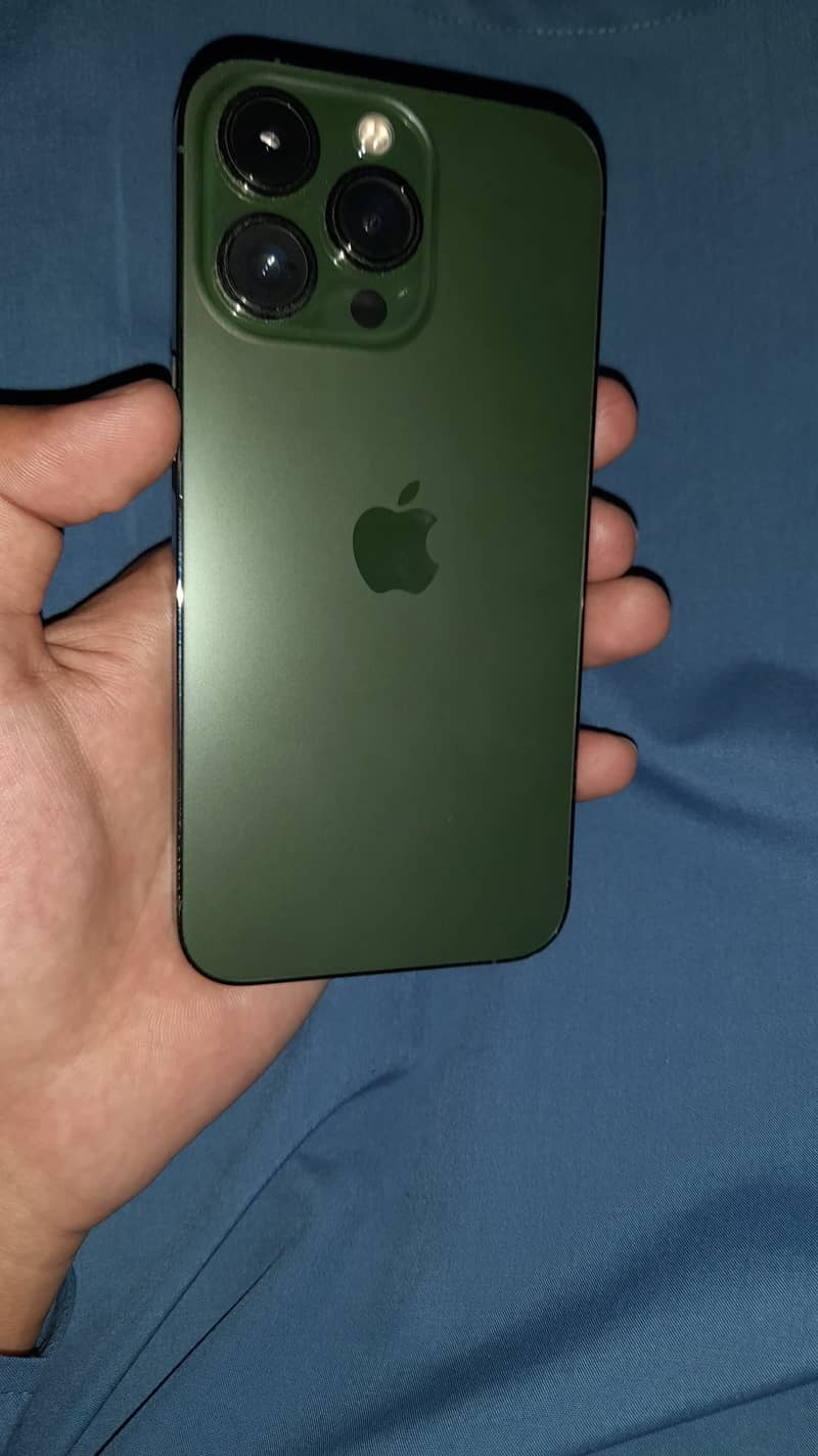 Apple iPhone 13 Pro 0