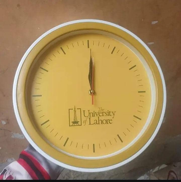wall clock 5