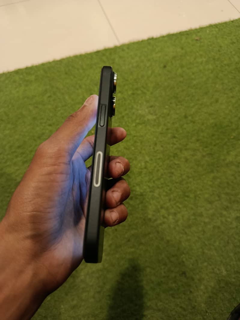 Apple iPhone 15 0