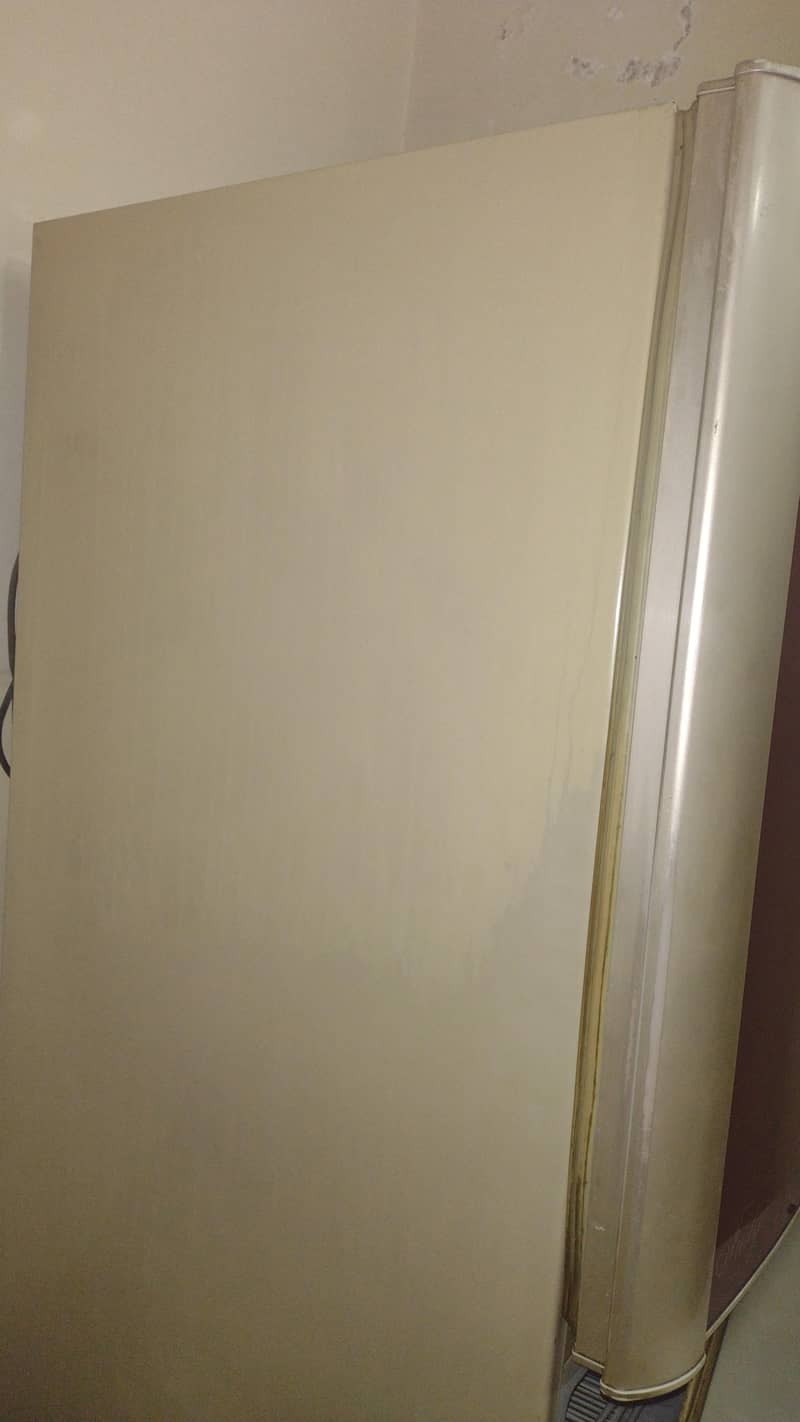 refrigerator 2