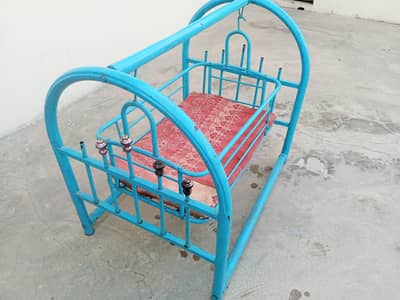 Good condition Jhola for sale.