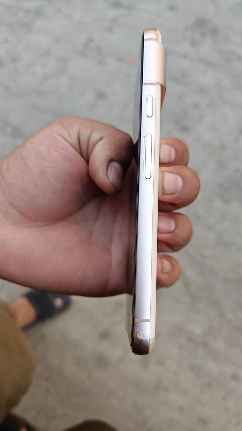 Google Pixel 8 2