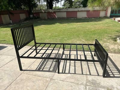 Foldable Wrought Iron Single Bed