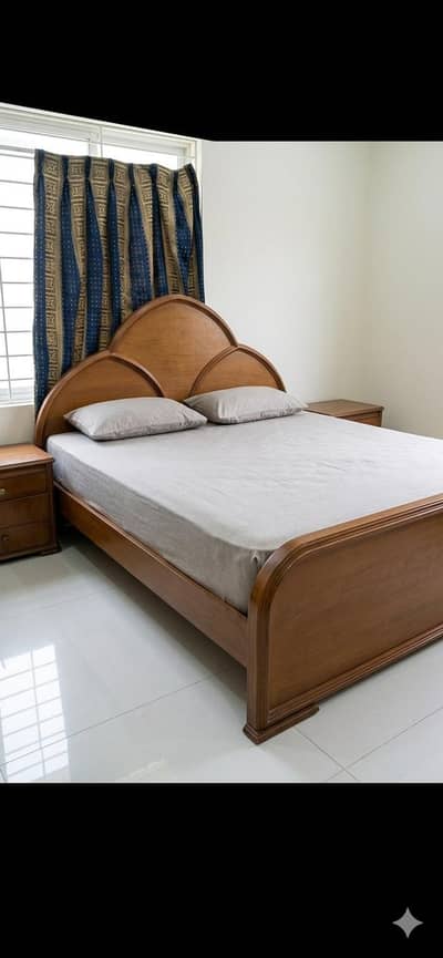 Wooden bed for sale, Queen size.