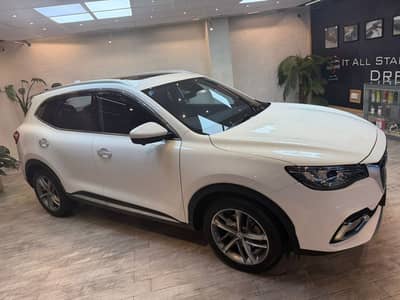 MG HS 2000
