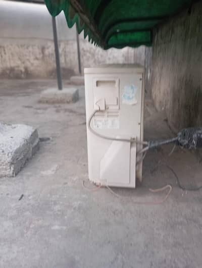 Haier 1 Ton Full DC Inverter AC